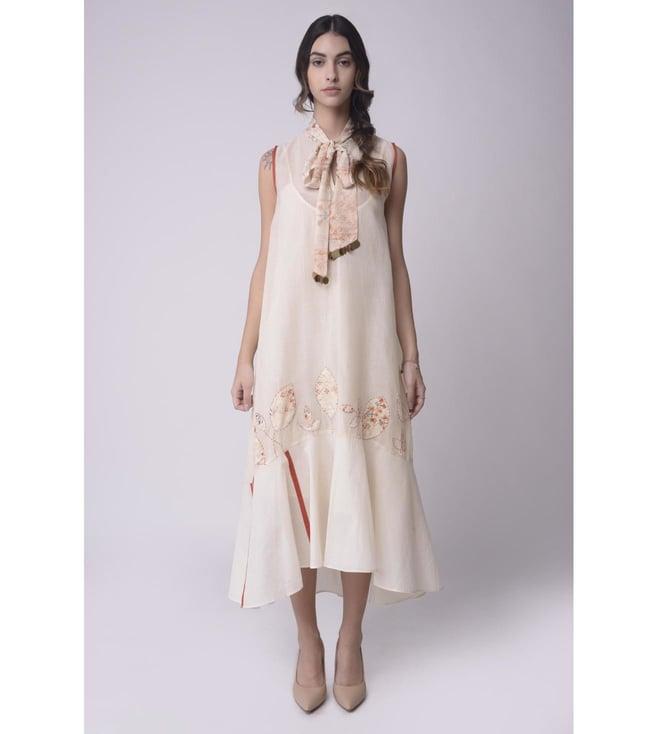 shwetanga ivory gulzaar appliqu¿ a-line dress with printed tie