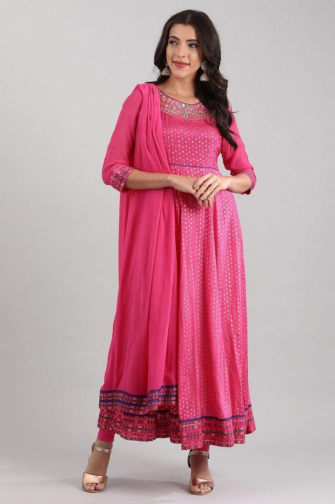 pink round neck embellished kurta set