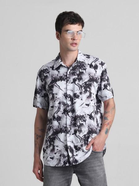 men regular fit printed spread collar casual shirt