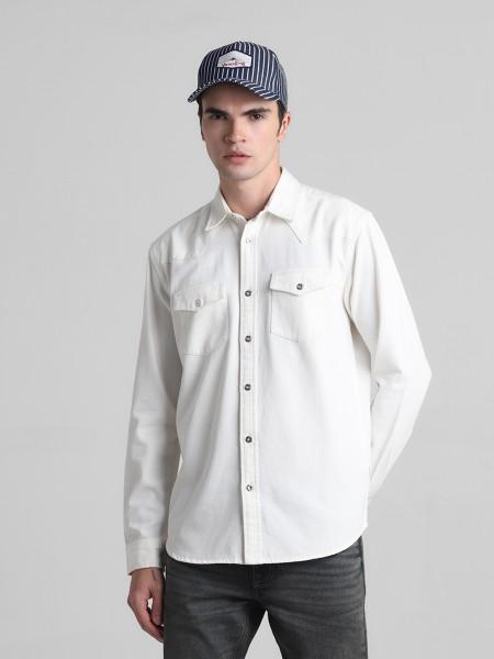 men regular fit solid spread collar casual shirt