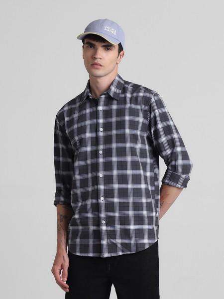 men regular fit checkered spread collar casual shirt