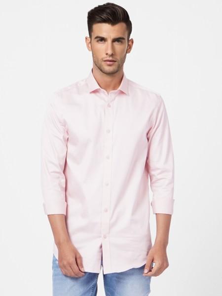 men regular fit solid spread collar casual shirt