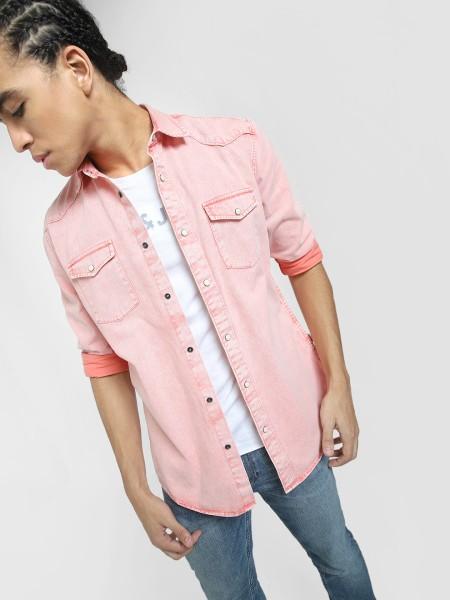 men regular fit solid spread collar casual shirt