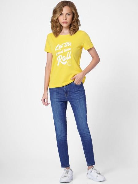 women typography round neck cotton blend yellow t-shirt